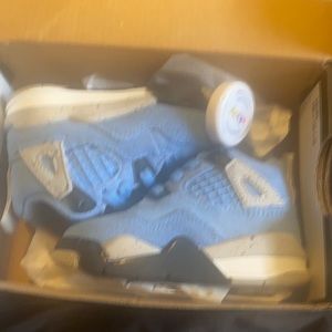 Toddler Jordan retro 4